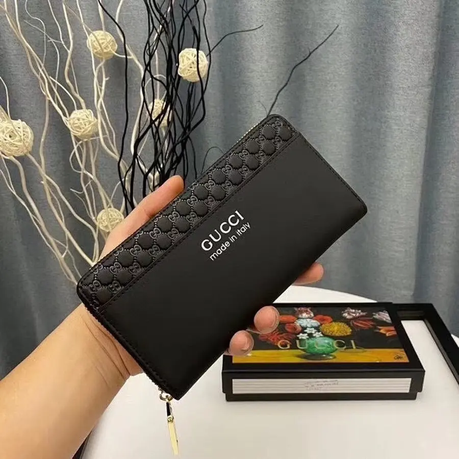 グッチ(GUCCI) メンズ ロングウォレット 収納しやすい|新品 F4156727の商品画像