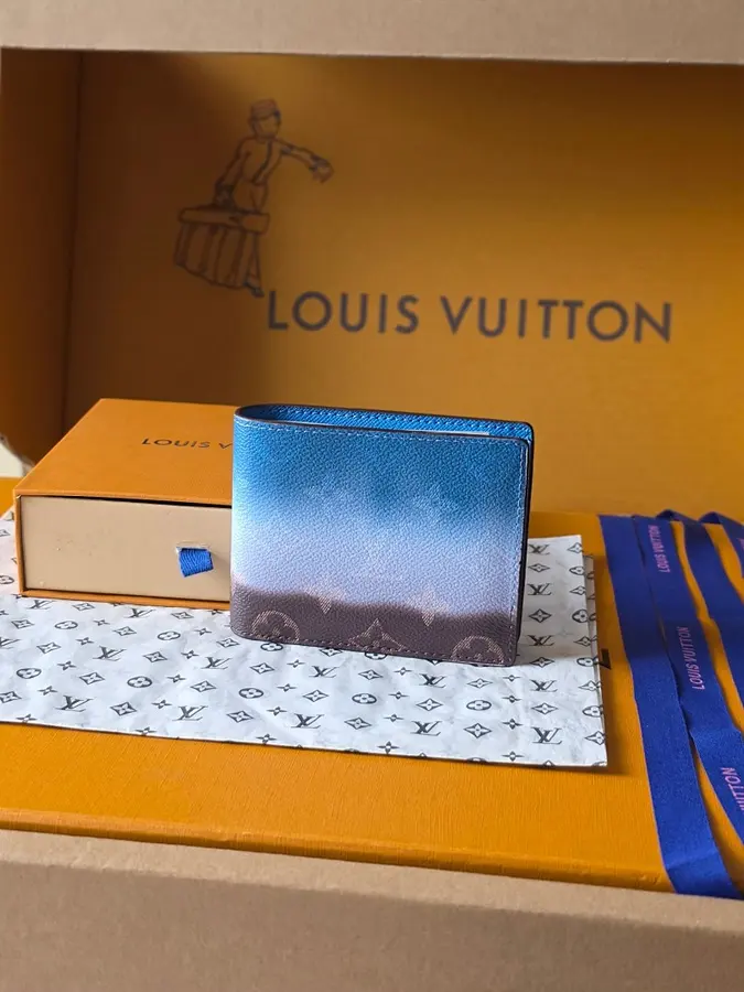 ルイ・ヴィトン（LOUIS VUITTON） コンパクト財布 新品 メンズ レザー｜F540DBDA