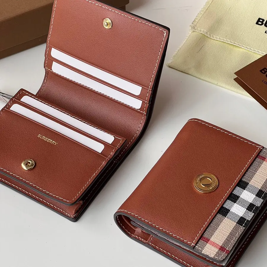 BURBERRY バーバリー（BURBERRY） 持ち歩きやすい コンパクト財布 レディース｜新品 F6133FC9