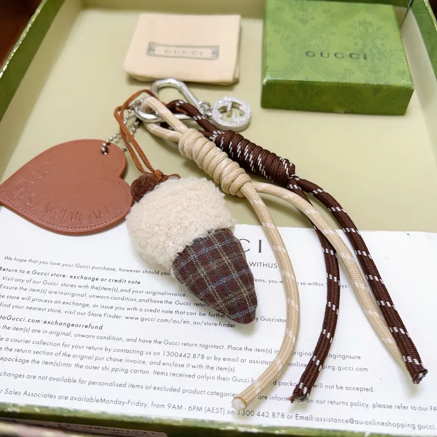 グッチ（GUCCI） 男女兼用 キーホルダー GG｜新品 F67278D8の商品画像