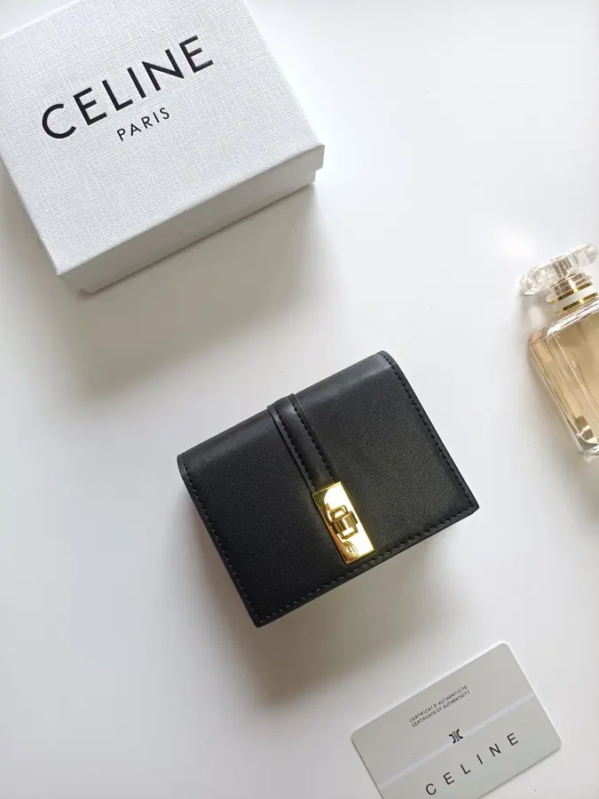 CELINE セリーヌ（CELINE） カードケース 新品 レディース コンパクト｜F6F670F4