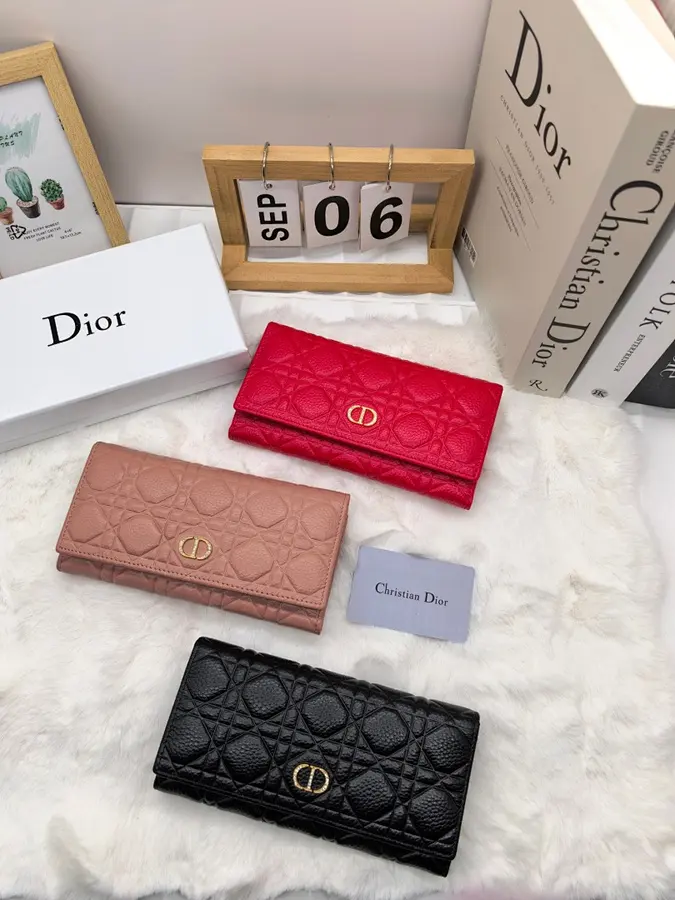 ディオール（DIOR） 長財布 新品 レディース 収納しやすい｜F8EE72E2
