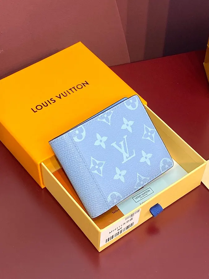 ルイ・ヴィトン（LOUIS VUITTON） レザー ミニ財布 レディース｜新品 F92E9526