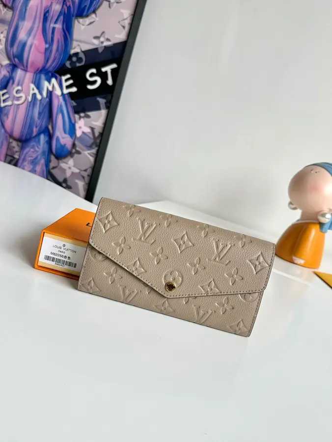 ルイ・ヴィトン（LOUIS VUITTON） 長財布 新品 レディース レザー｜FB4FAA3D
