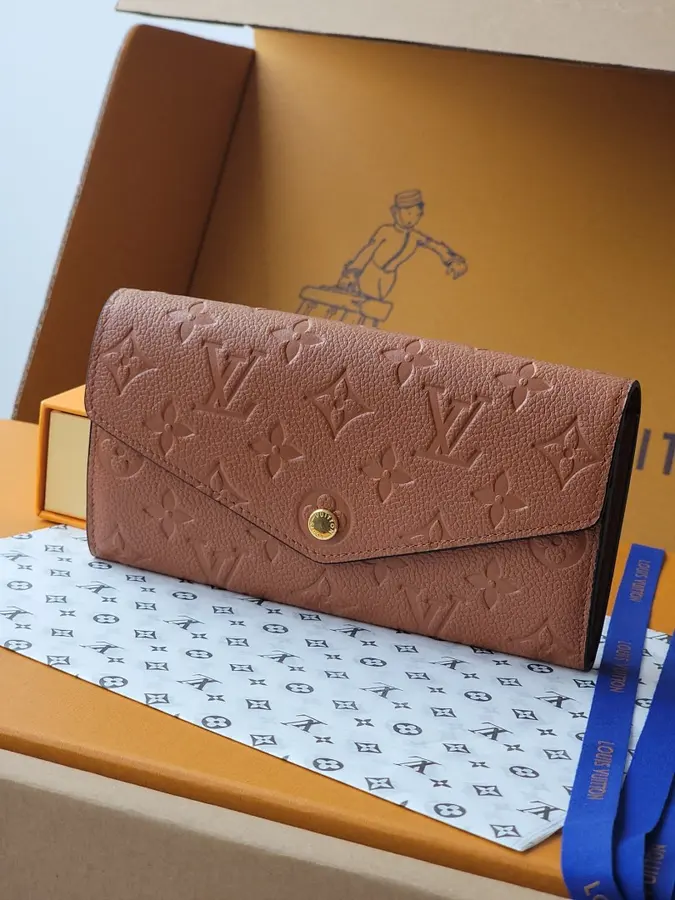 ルイ・ヴィトン（LOUIS VUITTON） レディース 長財布 収納しやすい｜新品 FF8797DD